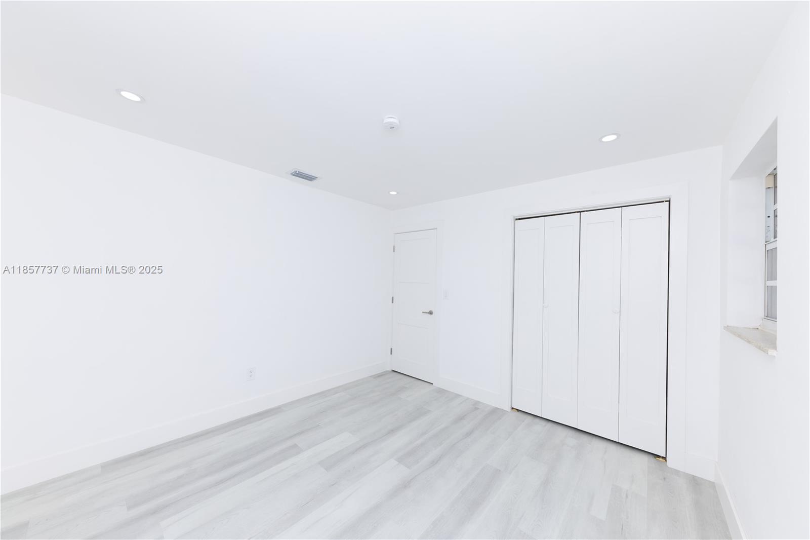 CAROL CITY 4TH ADDN - Residential