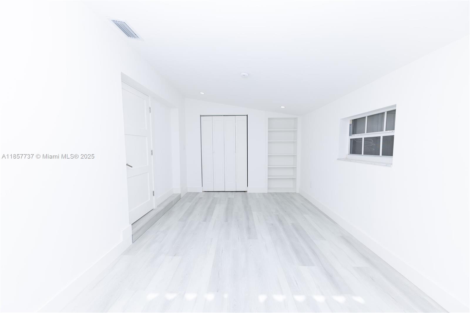 CAROL CITY 4TH ADDN - Residential