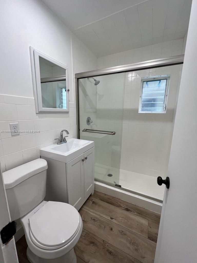 BISCAYNE GDNS SEC E PART - Residential