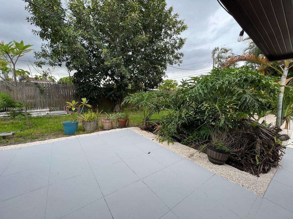 BISCAYNE GDNS SEC E PART - Residential