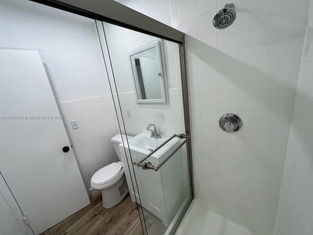 BISCAYNE GDNS SEC E PART - Residential