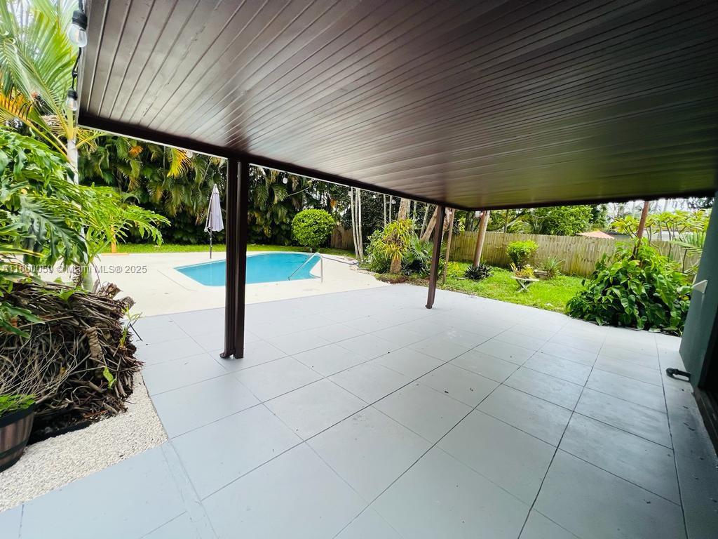 BISCAYNE GDNS SEC E PART - Residential