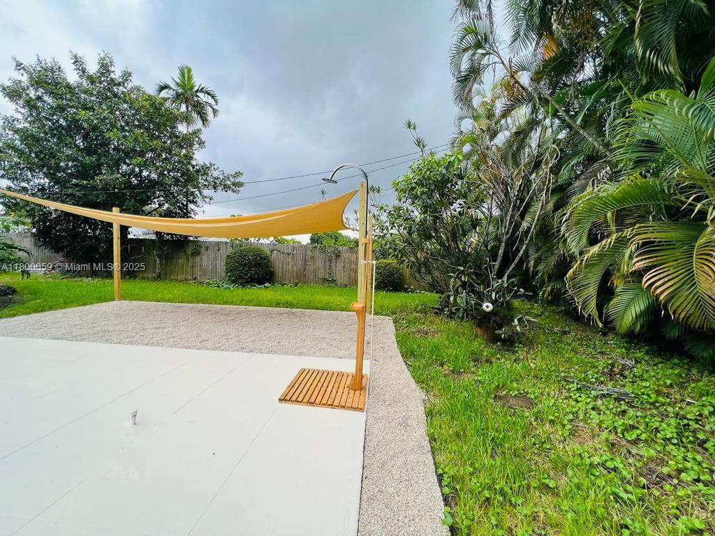 BISCAYNE GDNS SEC E PART - Residential