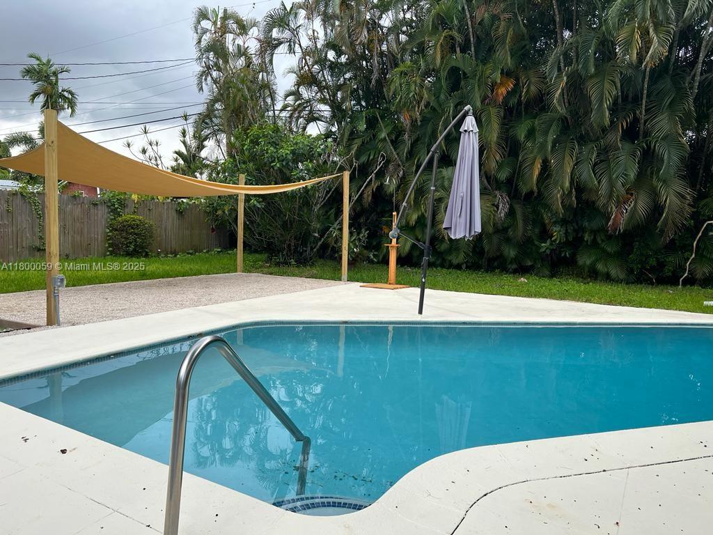 BISCAYNE GDNS SEC E PART - Residential