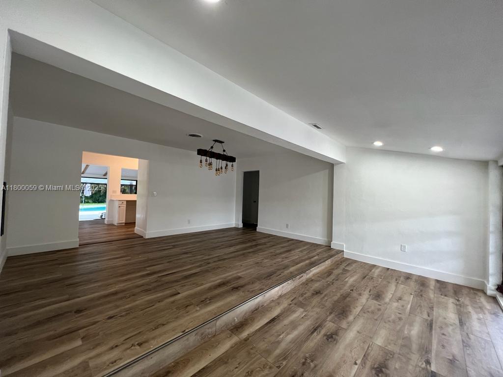 BISCAYNE GDNS SEC E PART - Residential