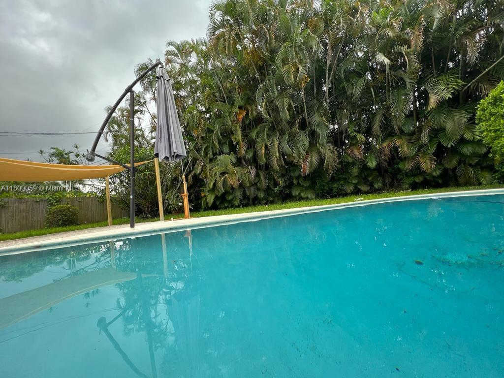 BISCAYNE GDNS SEC E PART - Residential