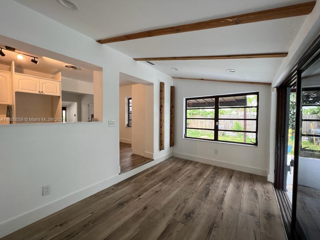 BISCAYNE GDNS SEC E PART - Residential