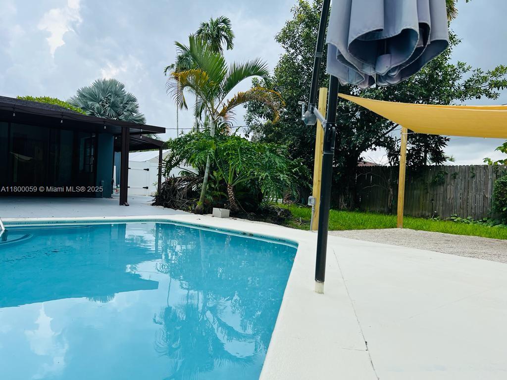 BISCAYNE GDNS SEC E PART - Residential