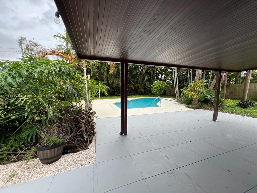 BISCAYNE GDNS SEC E PART - Residential