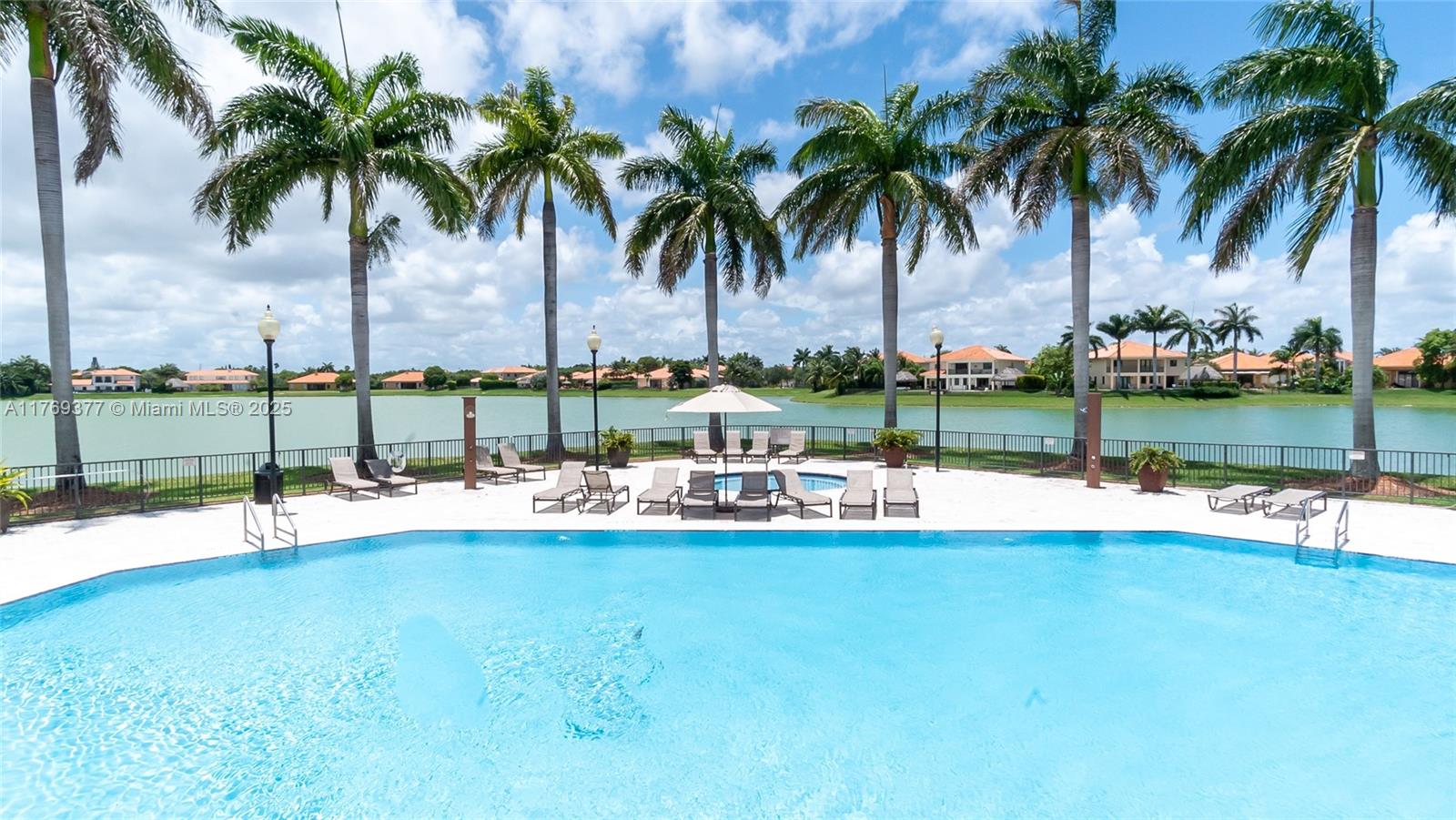 CUTLER CAY - Residential