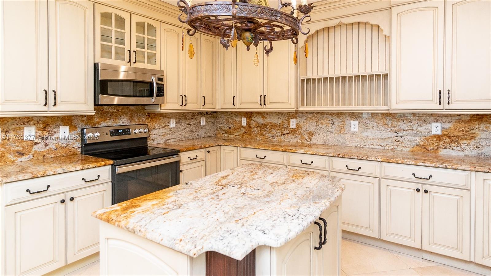 CUTLER CAY - Residential