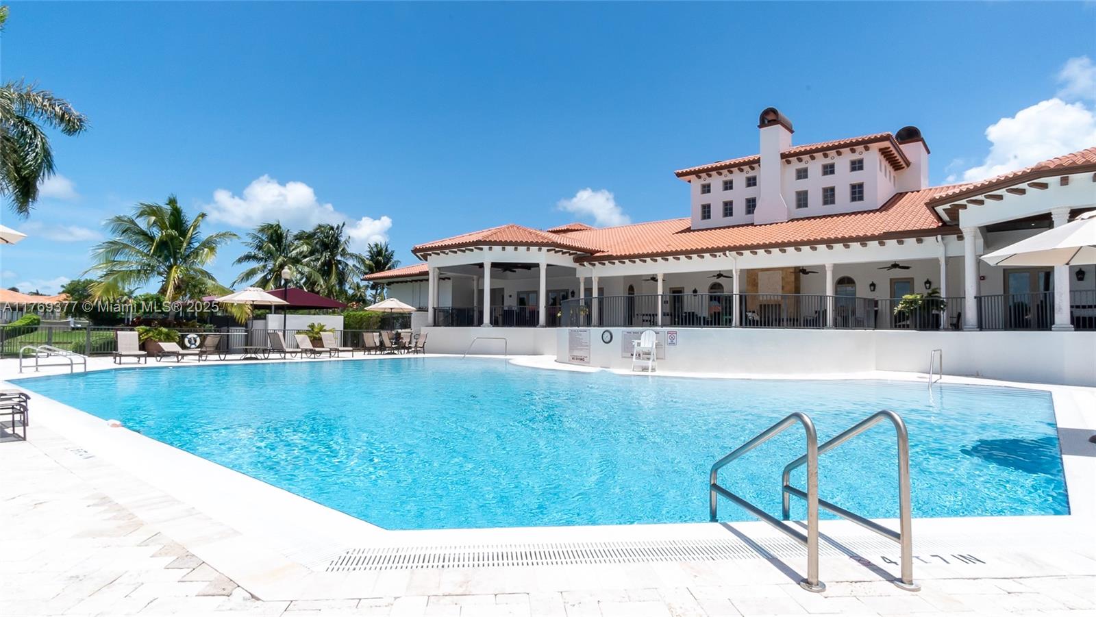 CUTLER CAY - Residential