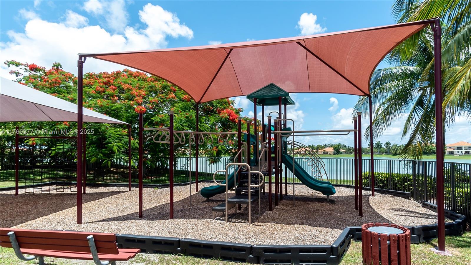 CUTLER CAY - Residential