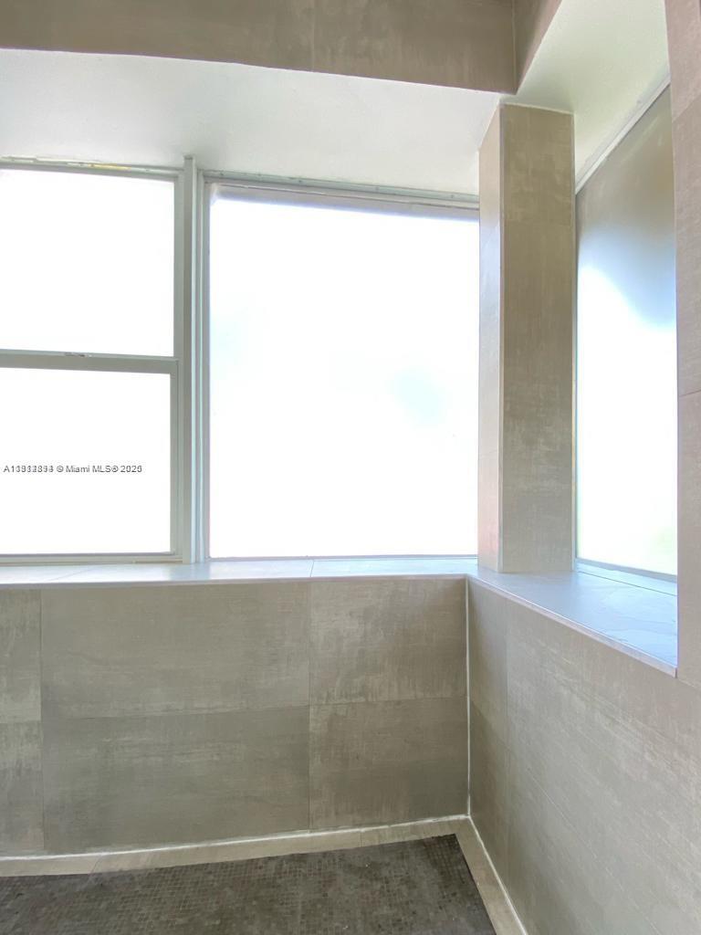 BRICKELLS FLAGLER - Residential