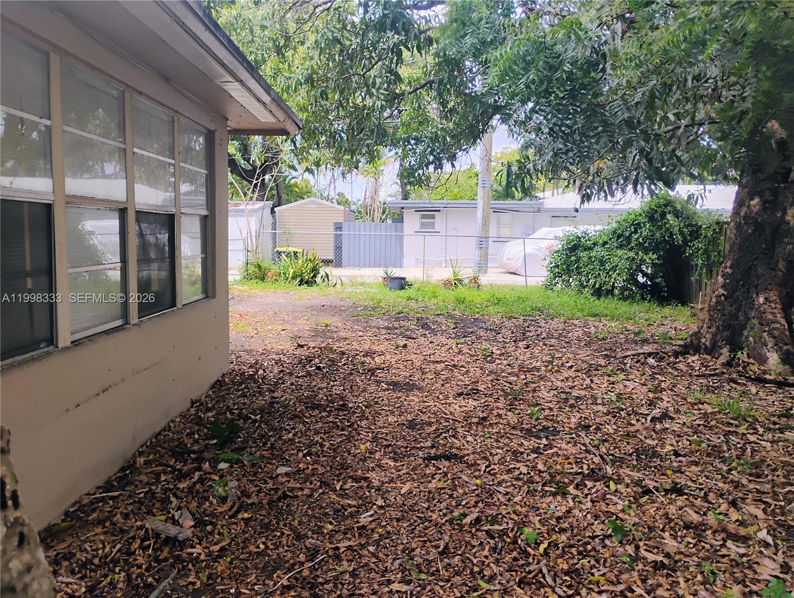 NORTH HOLLYWOOD - Residential Lease