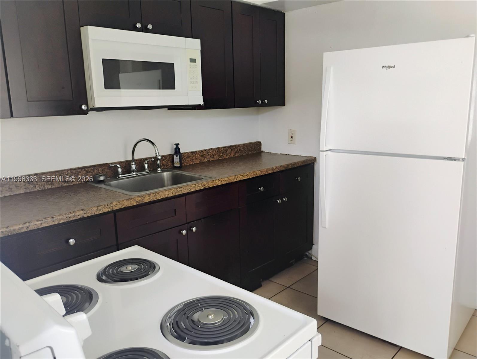 NORTH HOLLYWOOD - Residential Lease