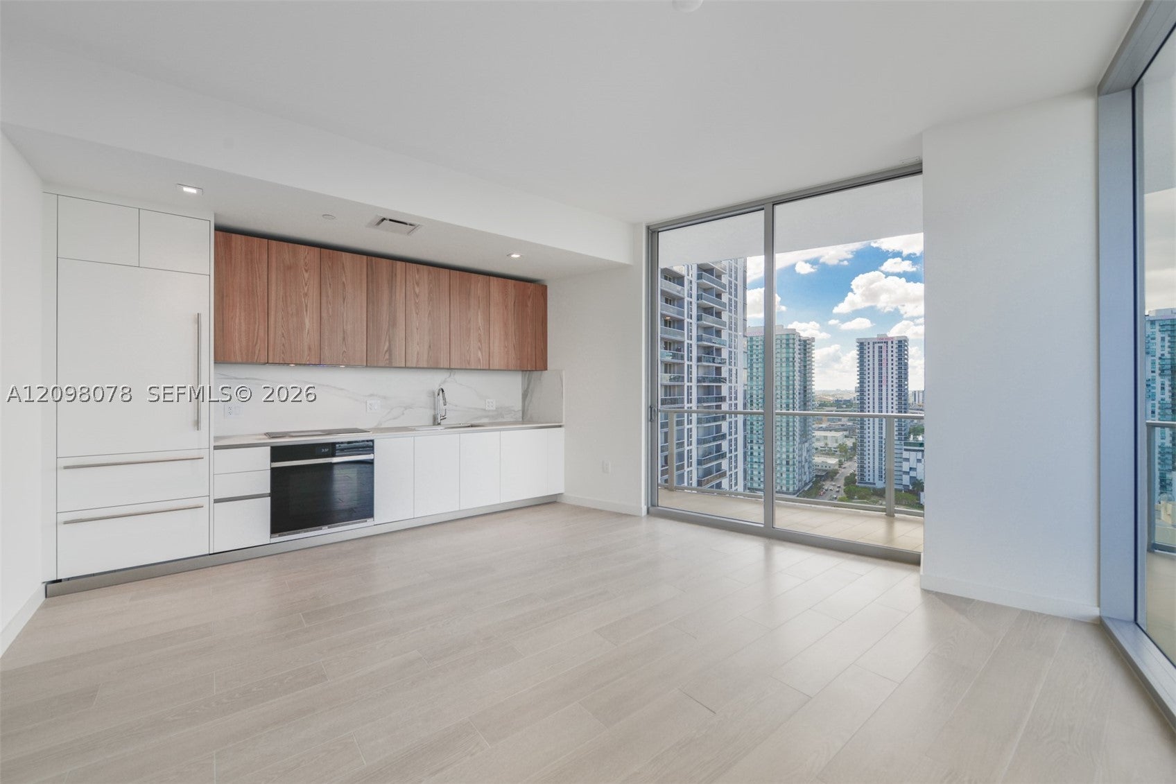 1400 Biscayne Blvd 2207