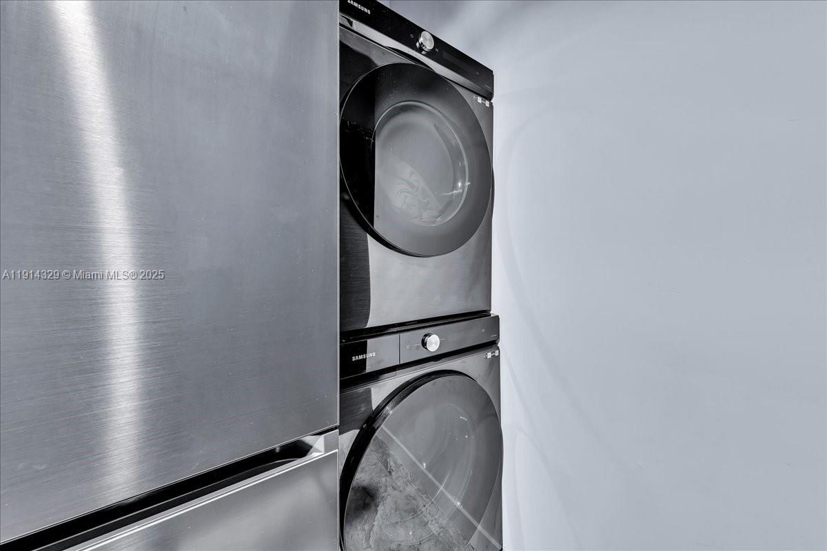 FLAMINGO SOUTH BEACH I CO - Residential