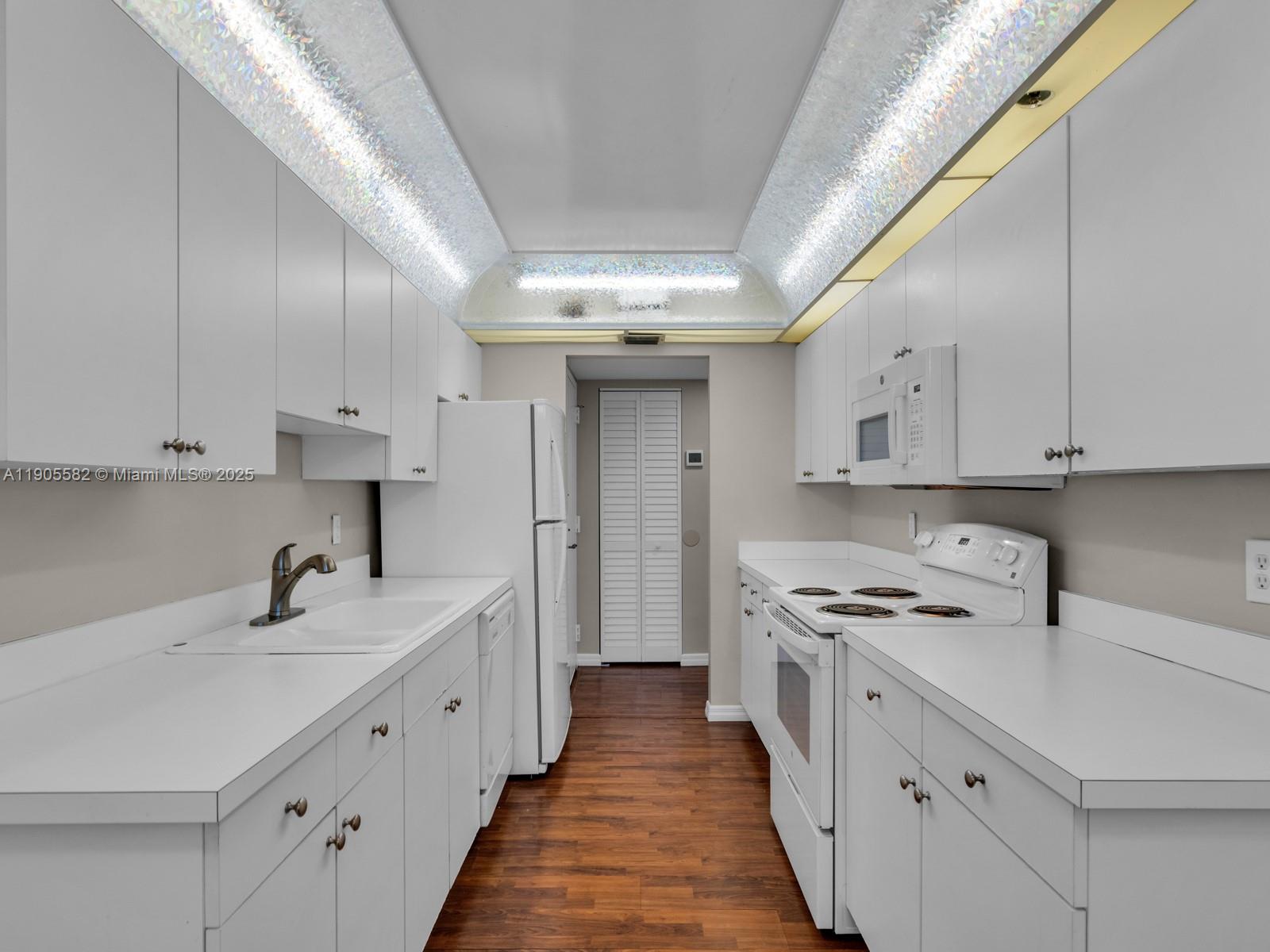 PARK PLACE CONDOMINIUM NO - Residential