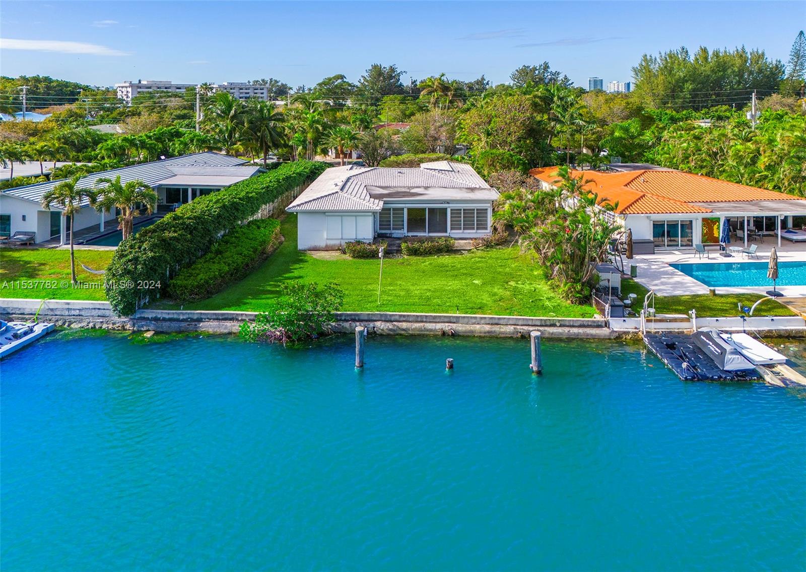 NORMANDY GOLF COURSE - Residential