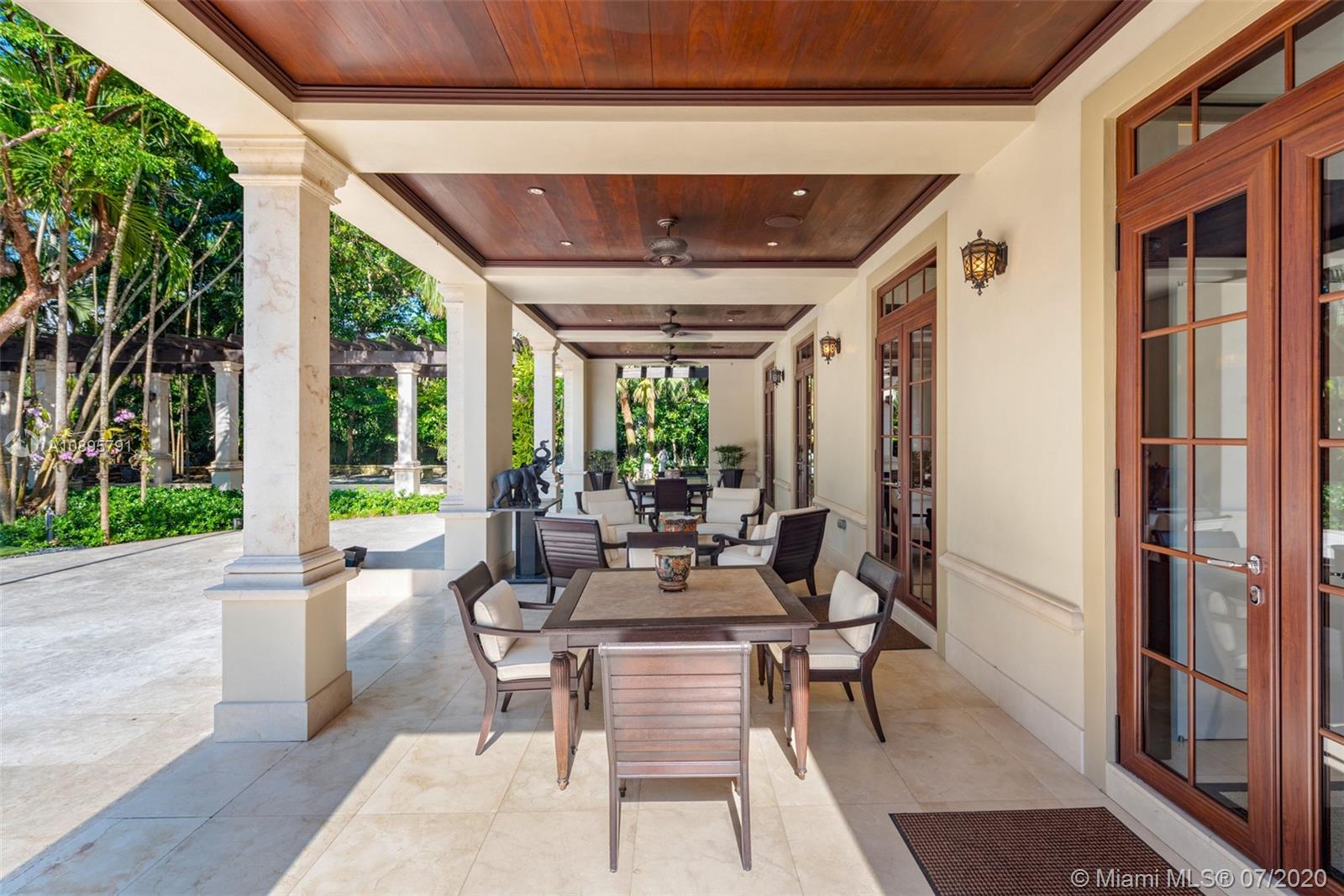 COCOA PLUM ESTS - Residential