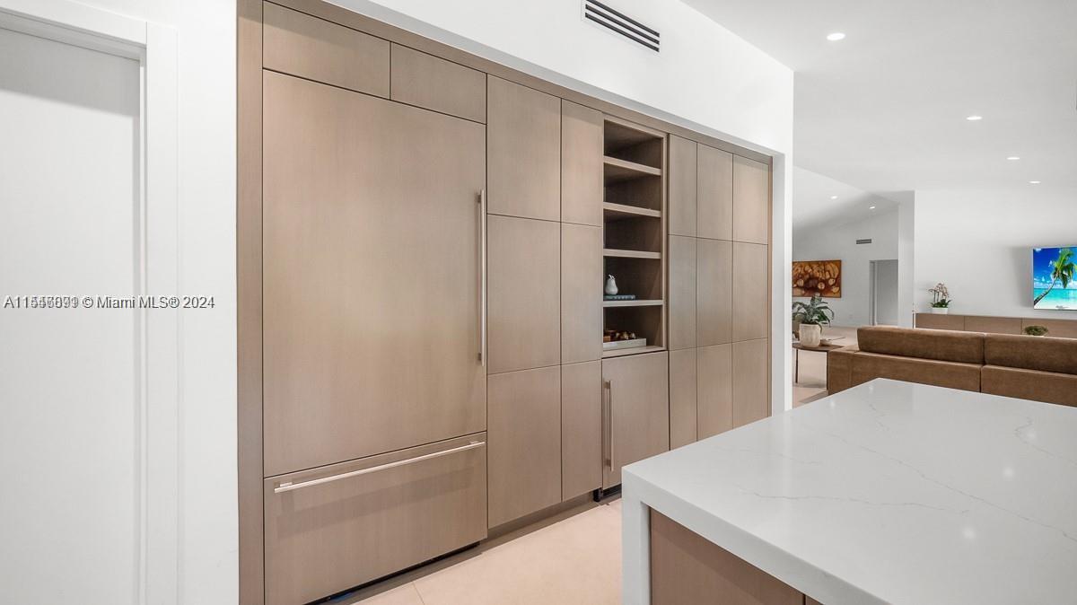 LAUREL OAKS EAST - Residential