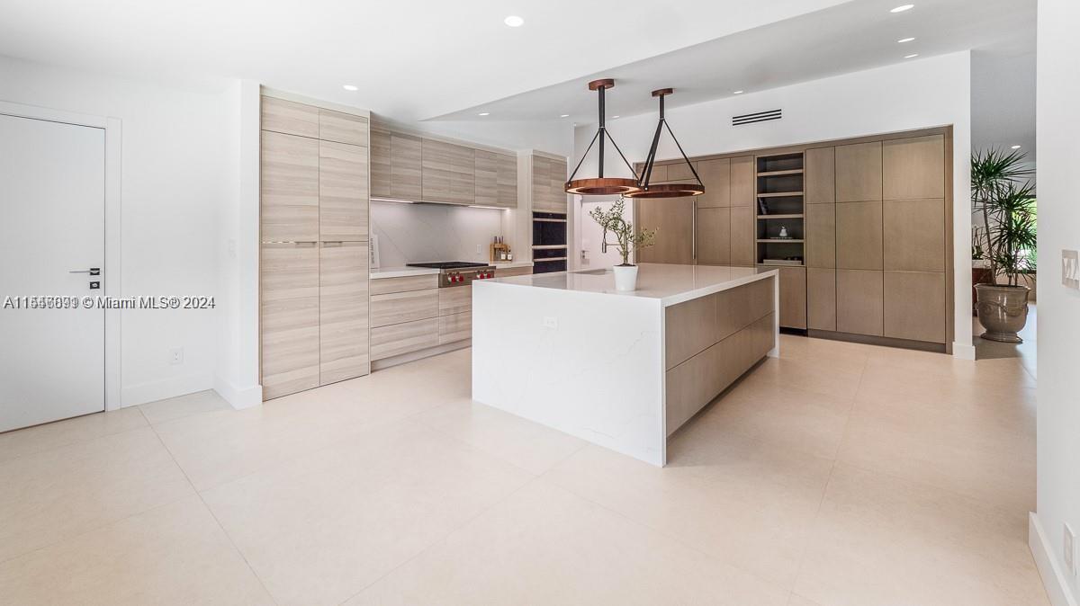 LAUREL OAKS EAST - Residential