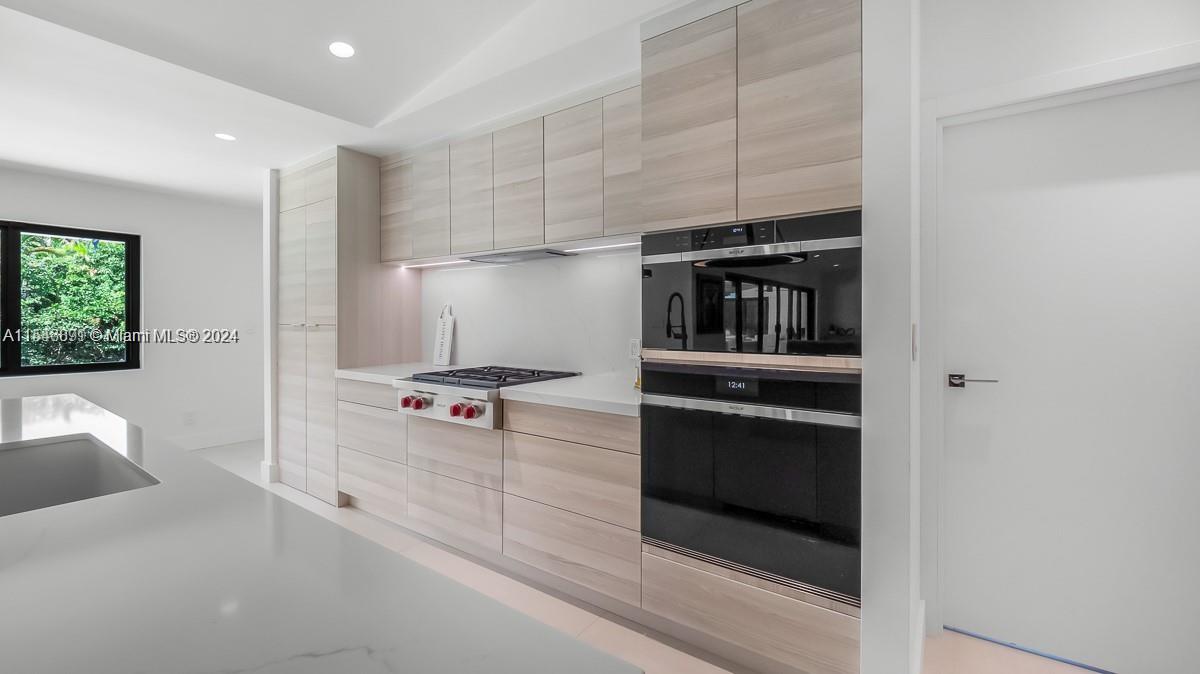 LAUREL OAKS EAST - Residential