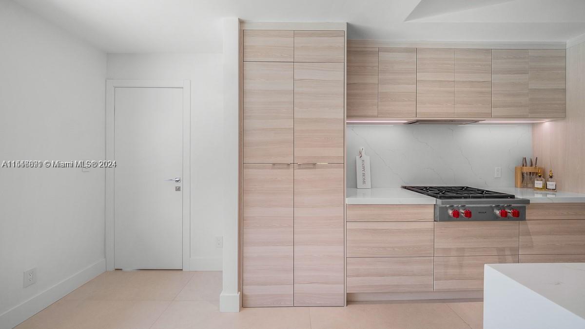 LAUREL OAKS EAST - Residential