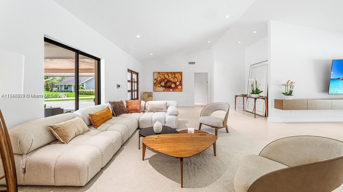 LAUREL OAKS EAST - Residential