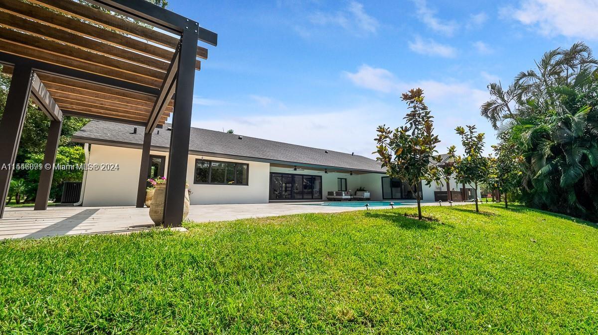 LAUREL OAKS EAST - Residential