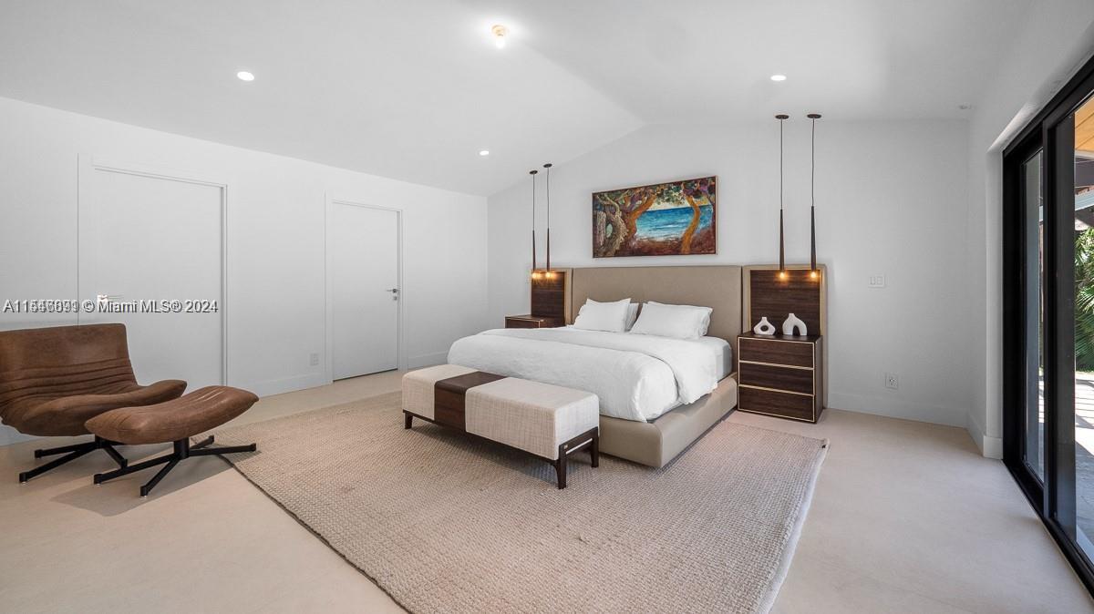 LAUREL OAKS EAST - Residential