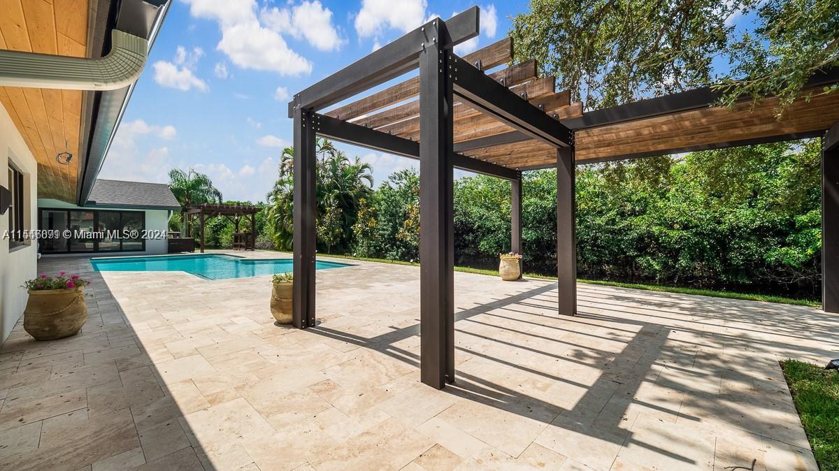 LAUREL OAKS EAST - Residential