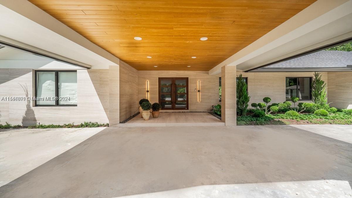 LAUREL OAKS EAST - Residential