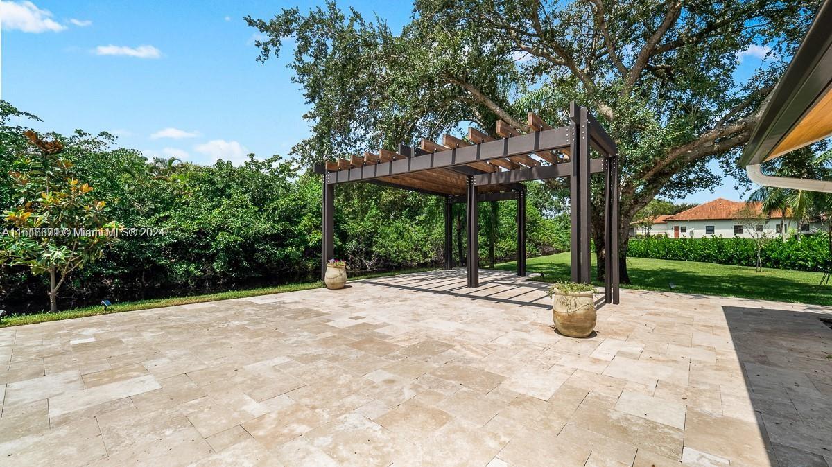 LAUREL OAKS EAST - Residential