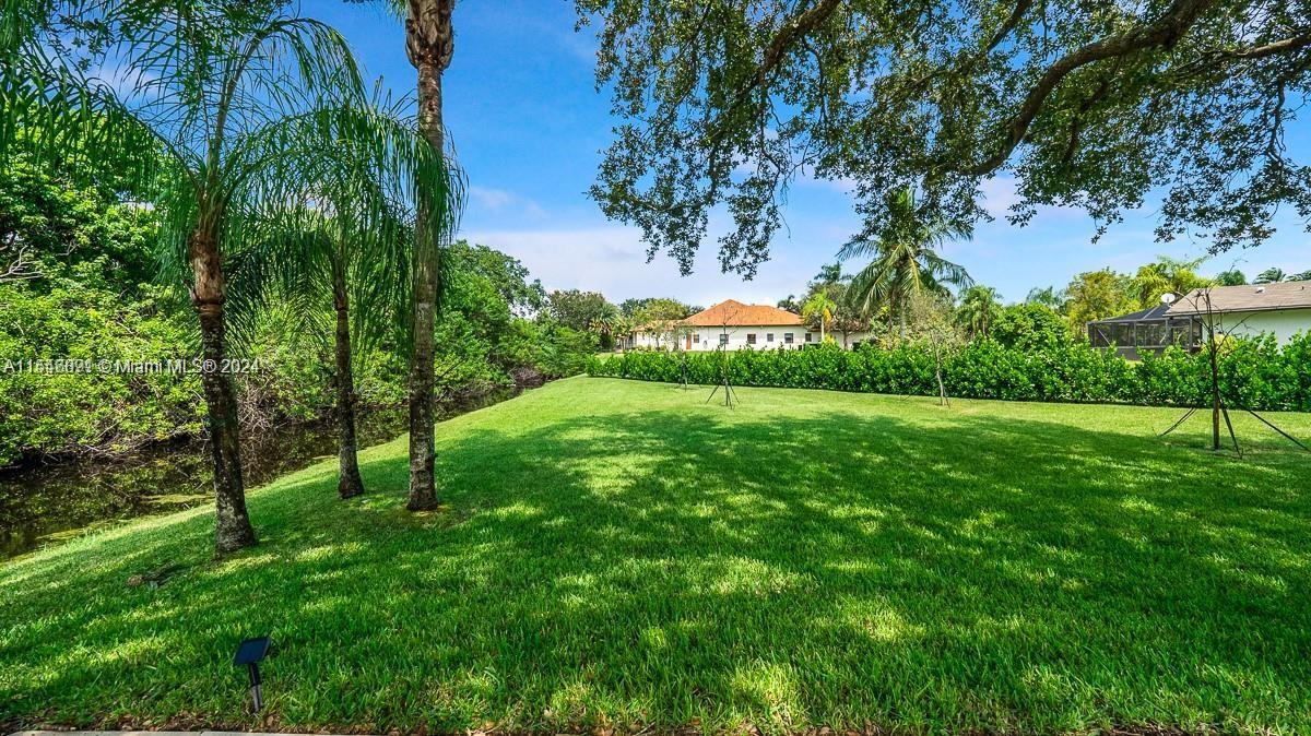 LAUREL OAKS EAST - Residential