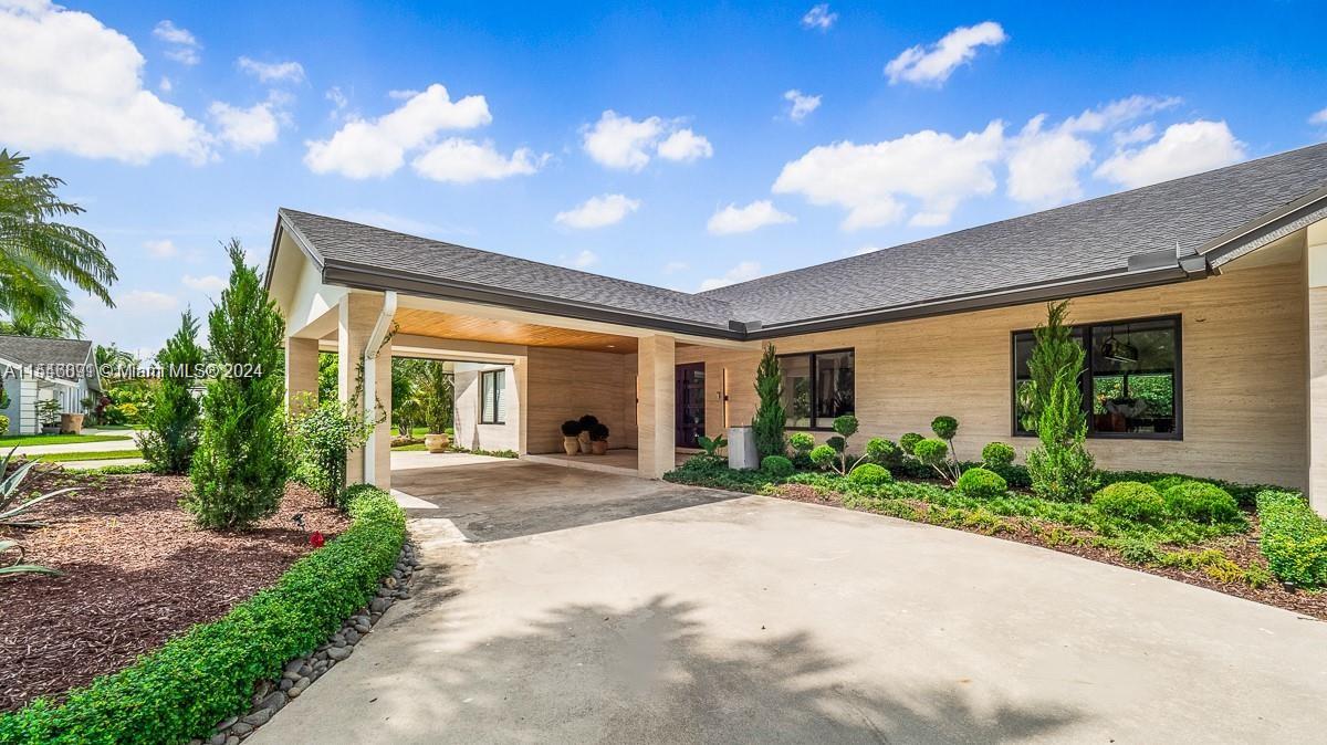 LAUREL OAKS EAST - Residential