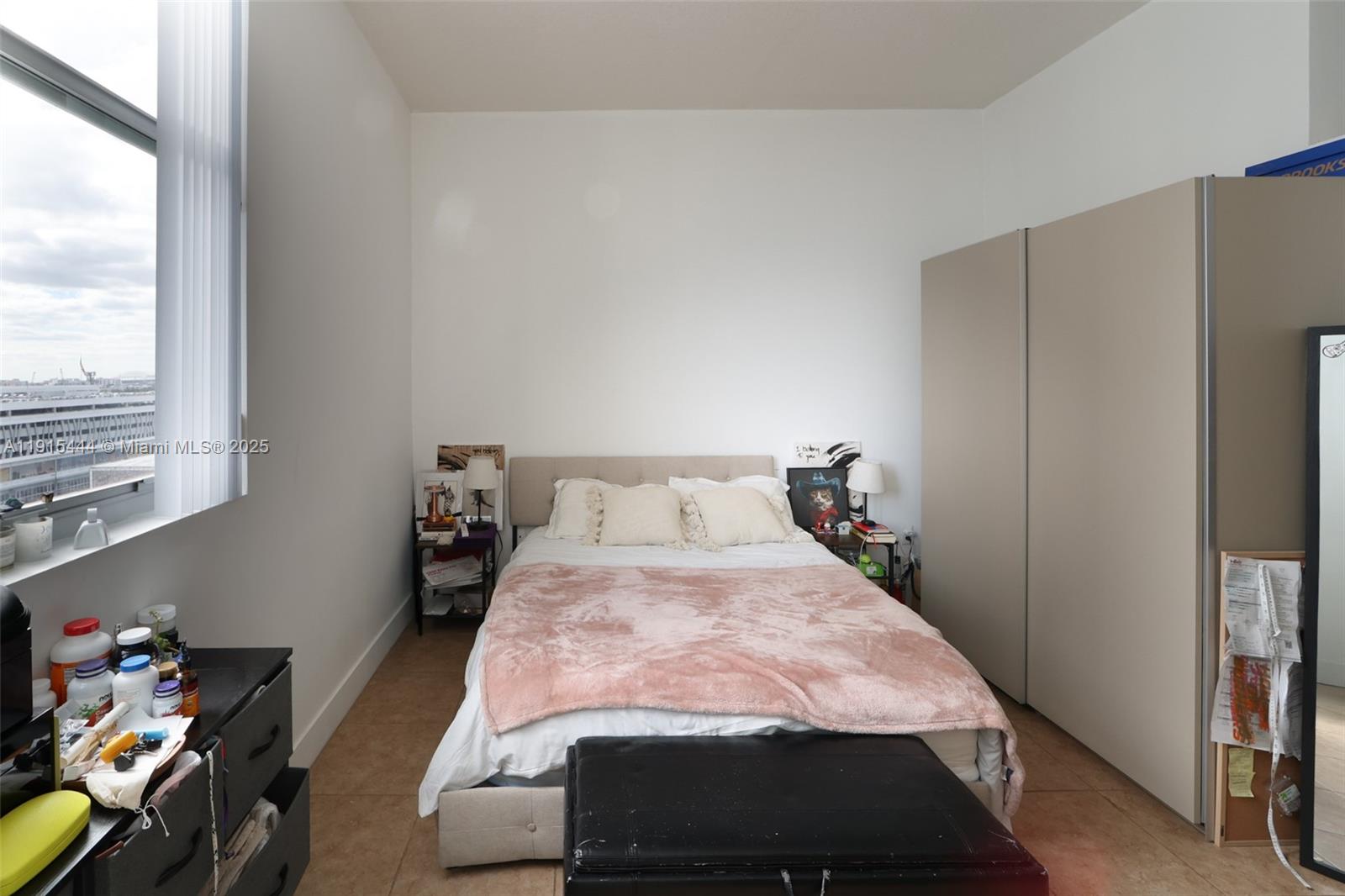 EDGEWATER LOFTS CONDO - Residential