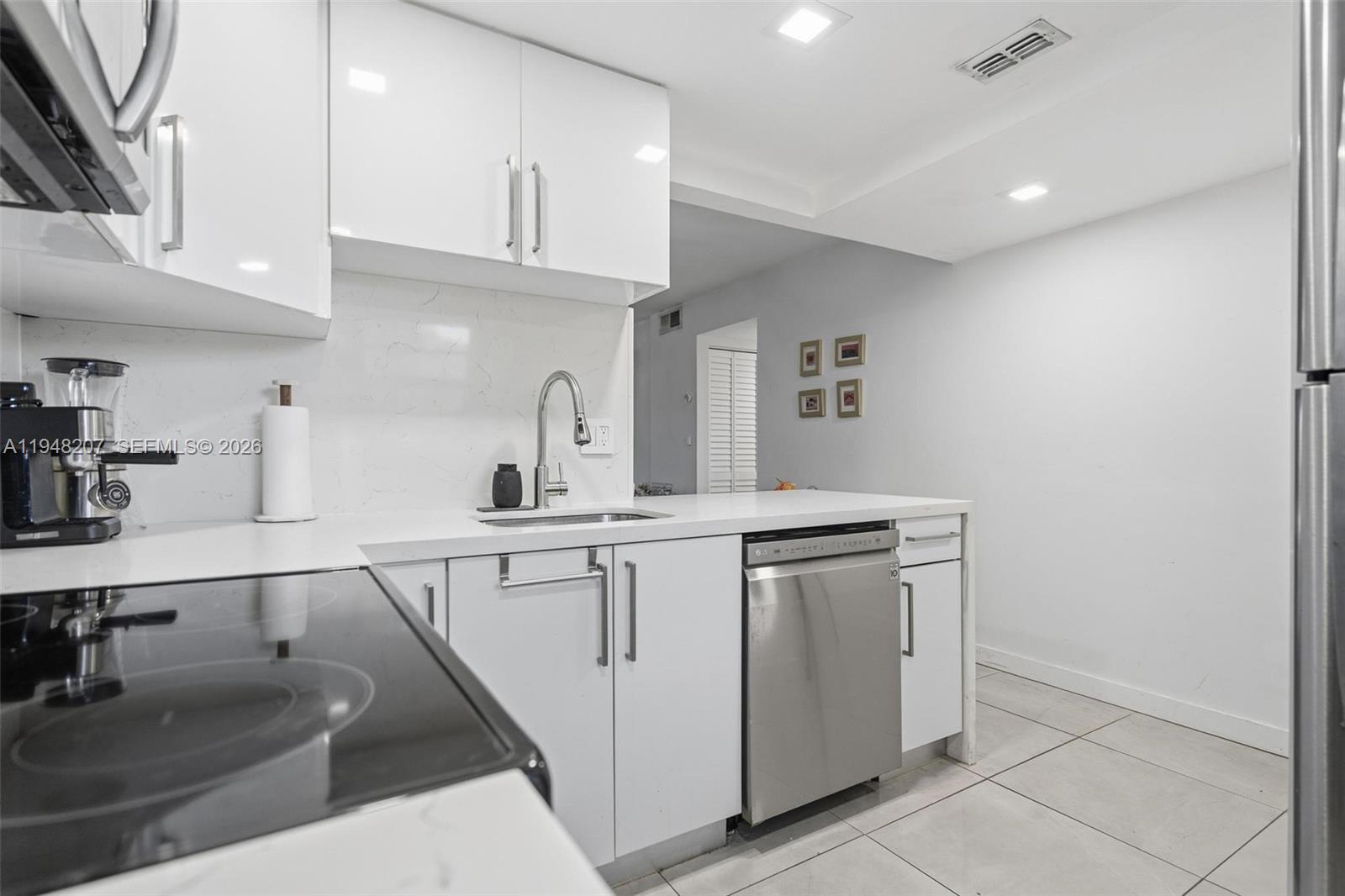 PLANTATION PINES PHASE 1 - Residential