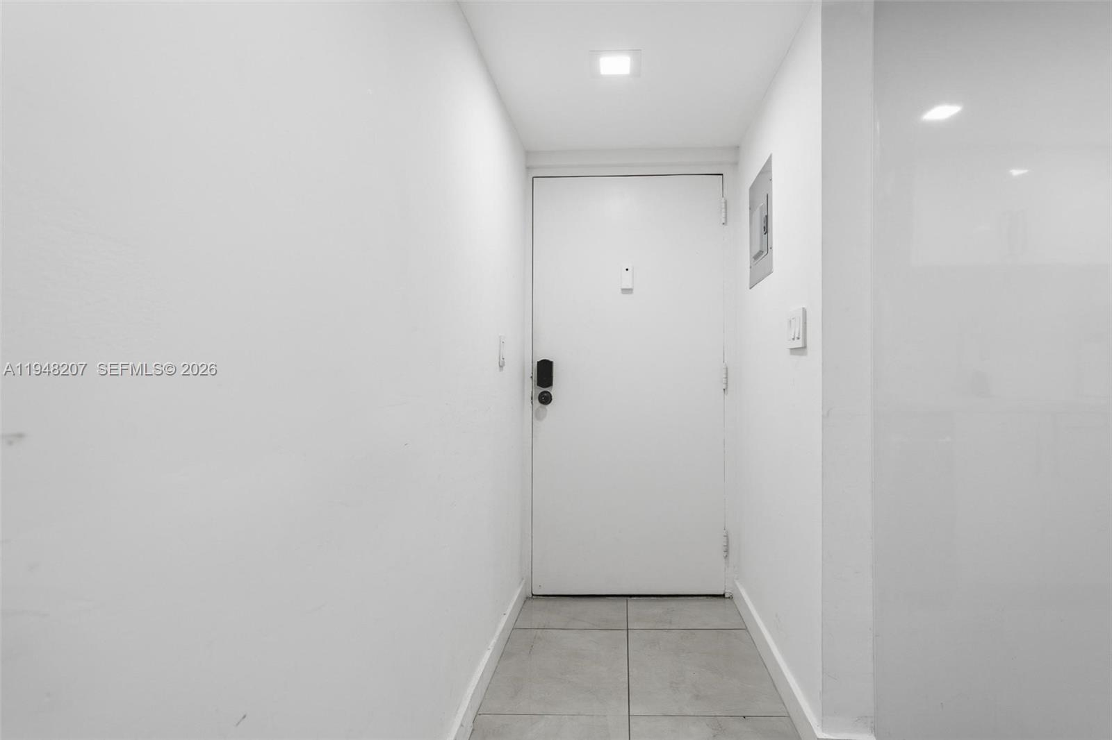 469 N Pine Island Rd B302