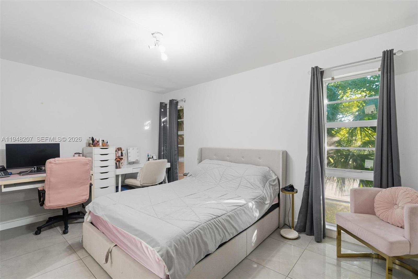 PLANTATION PINES PHASE 1 - Residential