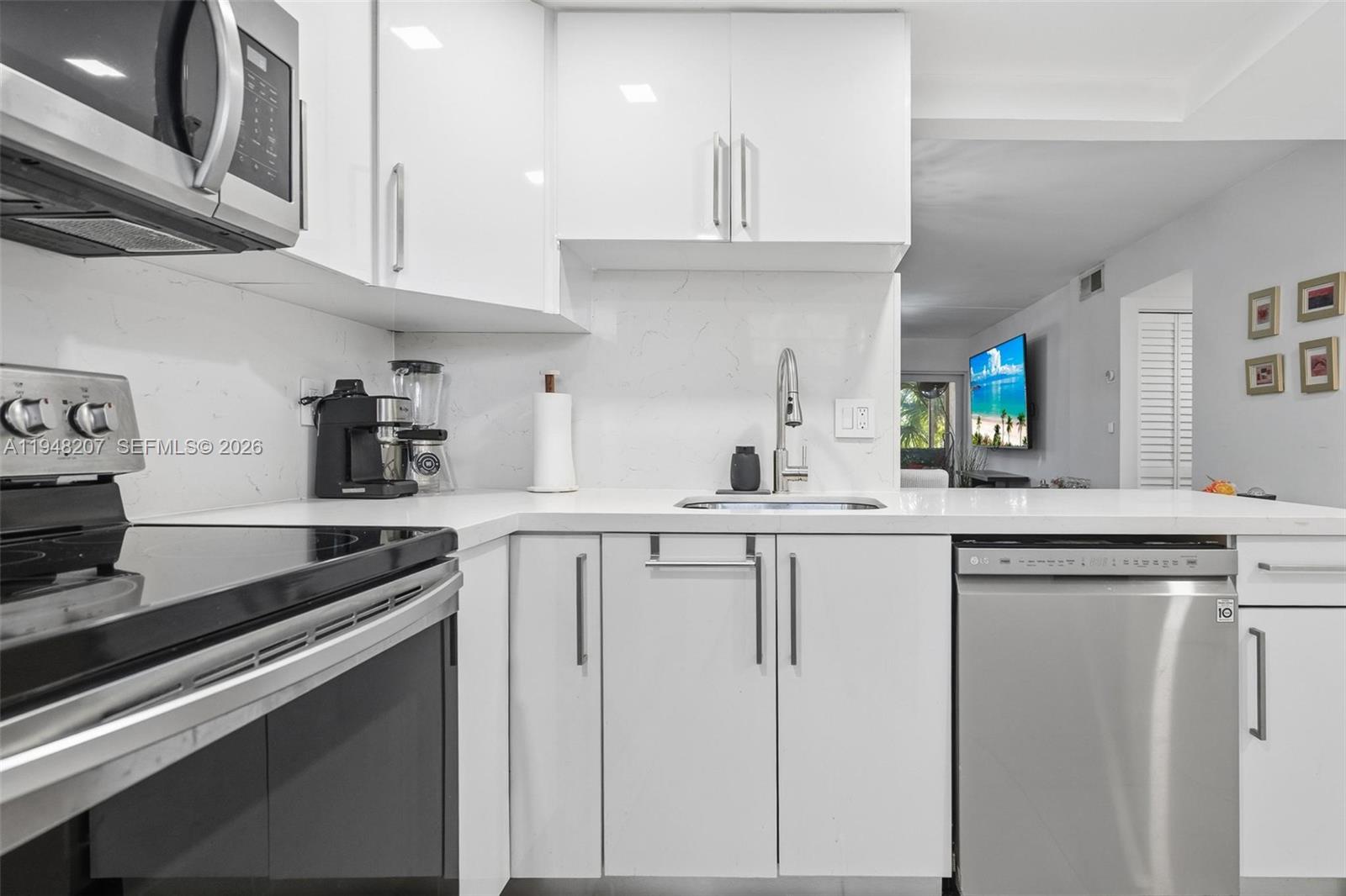 PLANTATION PINES PHASE 1 - Residential