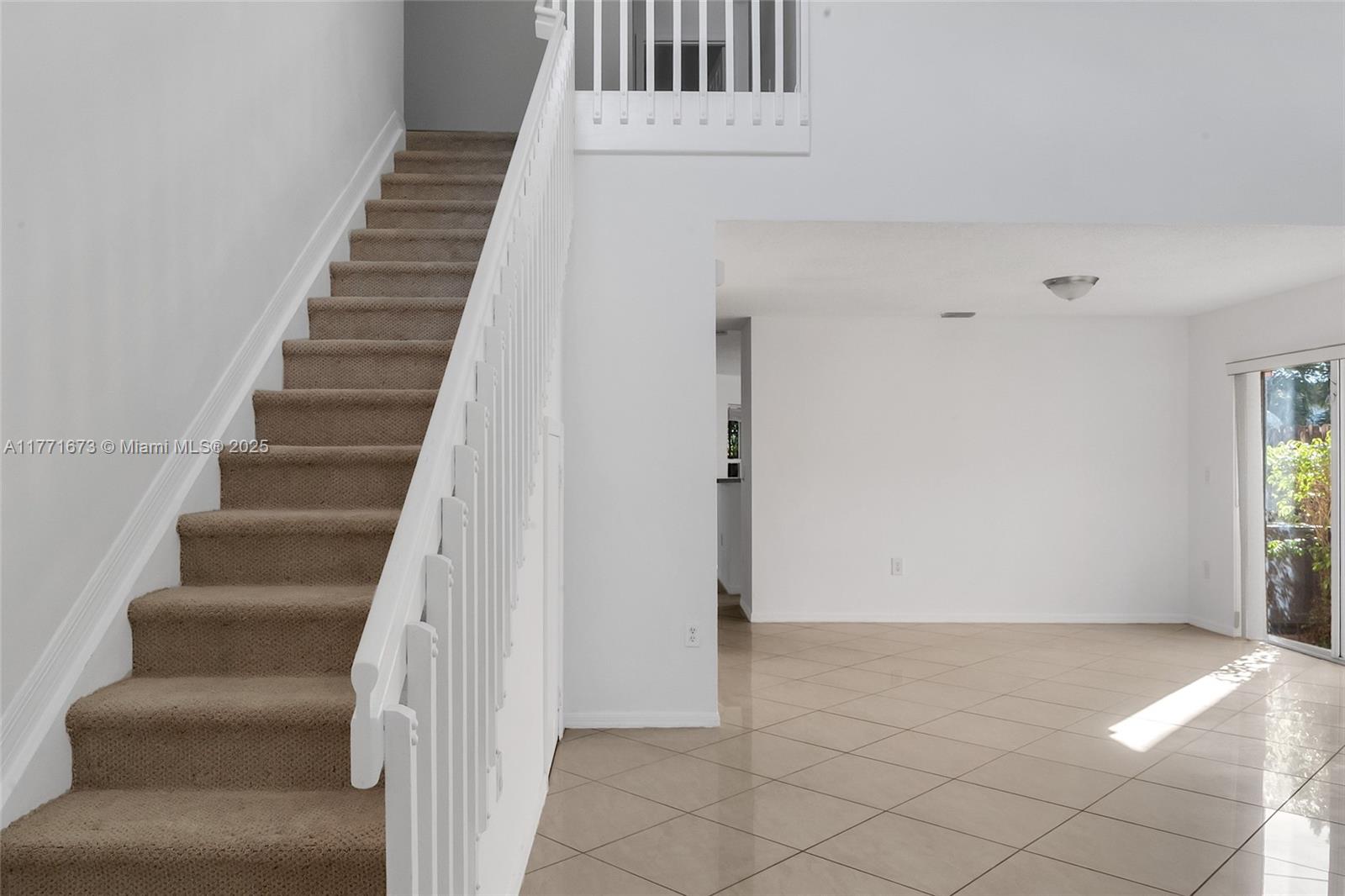 106 Gables Blvd