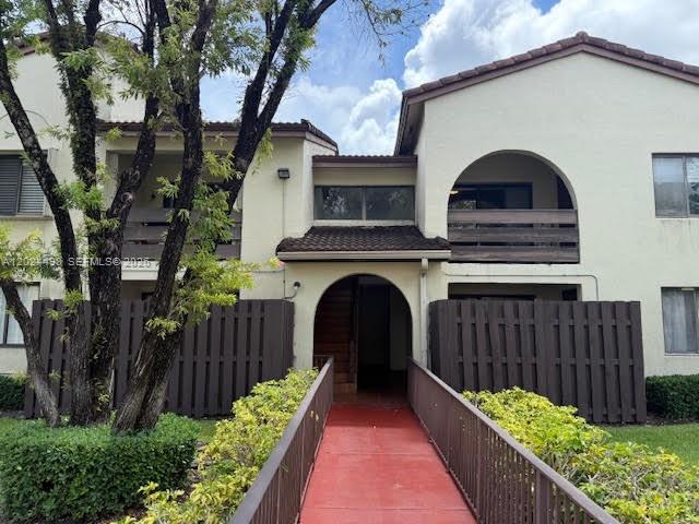KENLAND WALK CONDO III - Residential