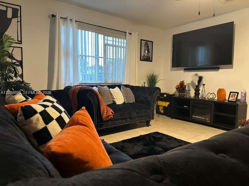 NARANJA GARDENS - Residential