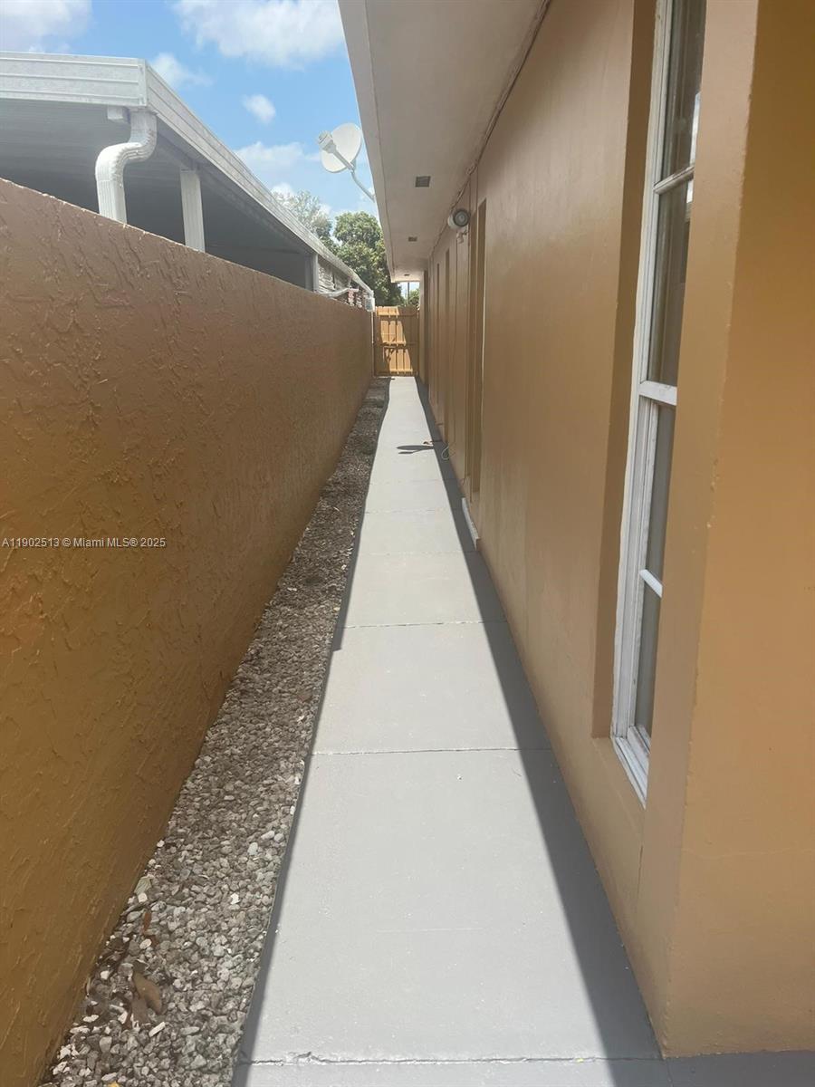 HIALEAH 1ST ADDN AMD - Residential Lease
