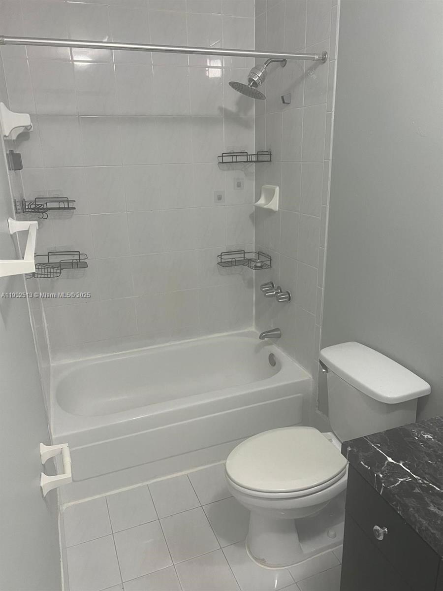 HIALEAH 1ST ADDN AMD - Residential Lease