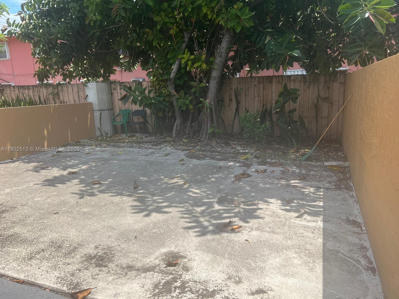 HIALEAH 1ST ADDN AMD - Residential Lease