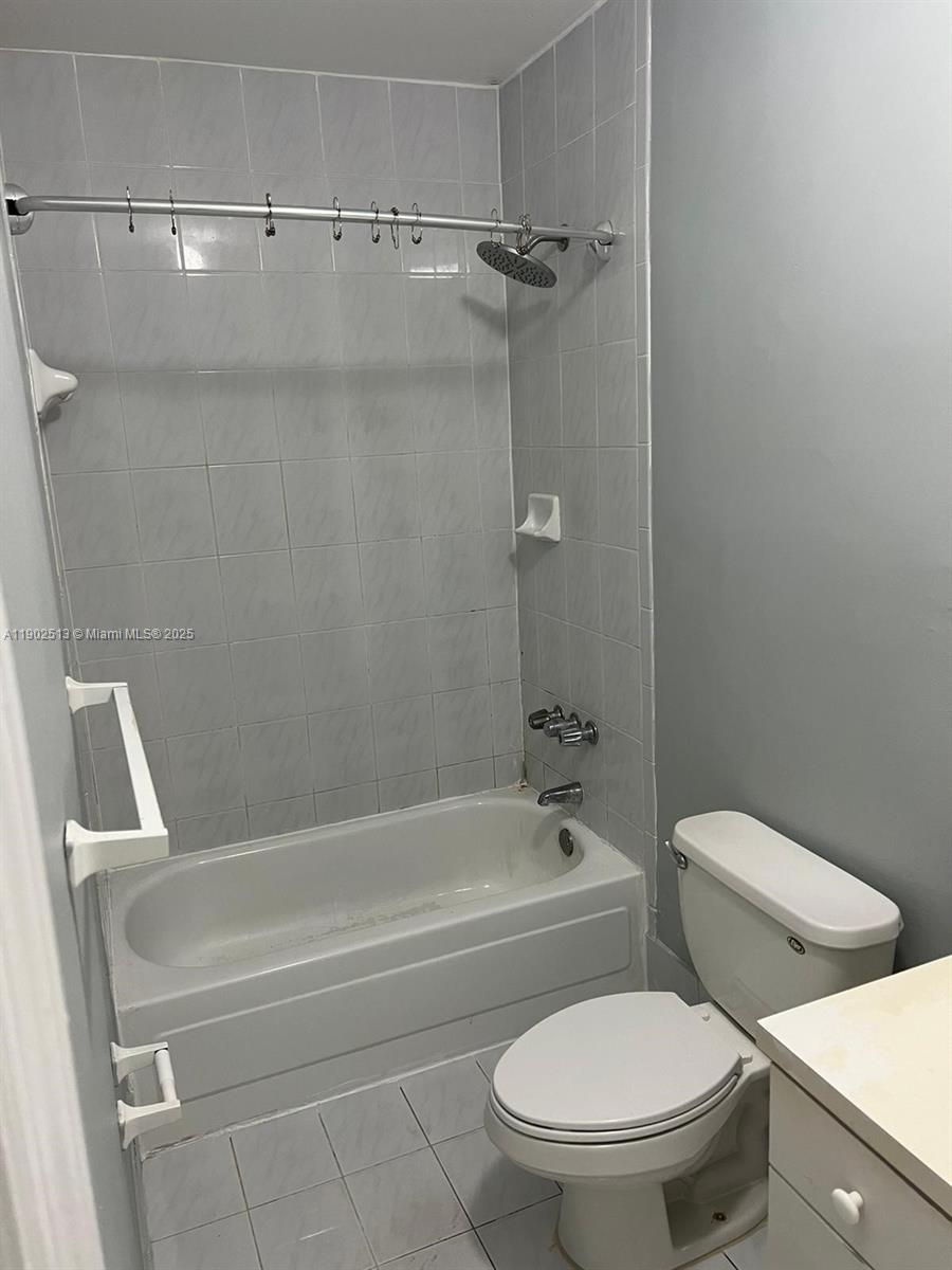 HIALEAH 1ST ADDN AMD - Residential Lease