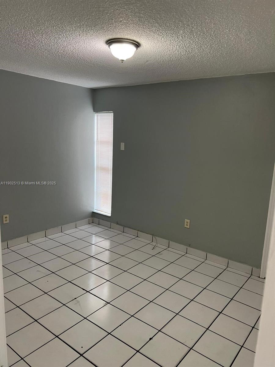 HIALEAH 1ST ADDN AMD - Residential Lease